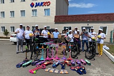 Подарки для детей с КГУ "Таншолпан"